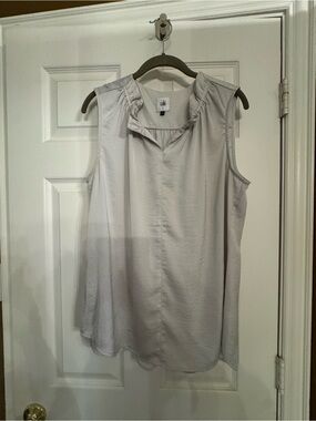 CAbi Light Gray Sleeveless Ruffle-Trim Camisole